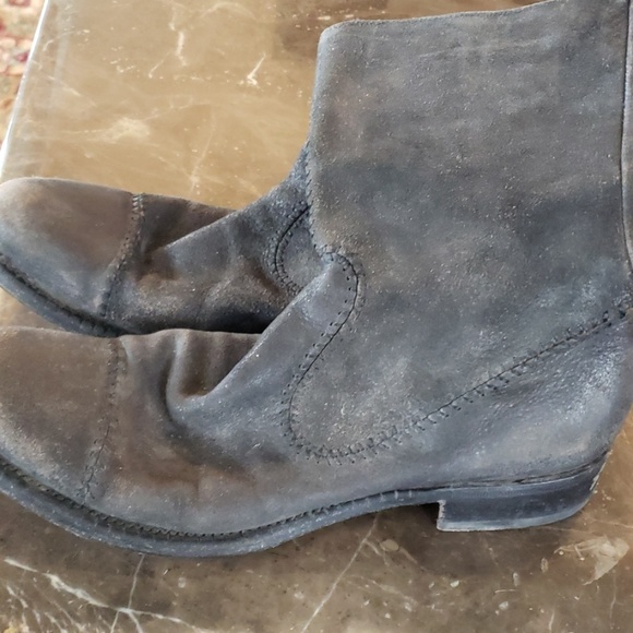 Rocco P. For Barney's - Picture 6 of 6